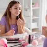Jeu de maquillage : idées, astuces et sélection pour s’amuser
